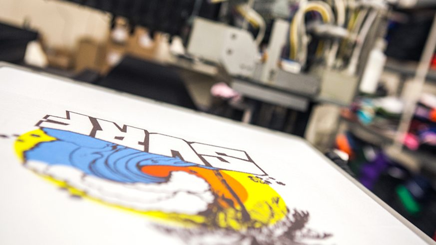 DTG Printing Vs. Screen Printing | Printaura Blog